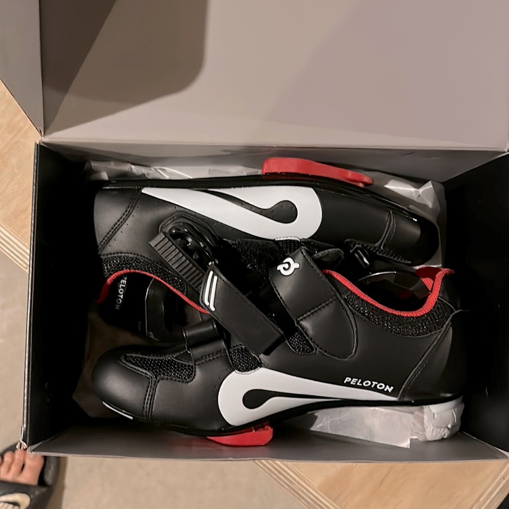 Peloton shoes & Pedals